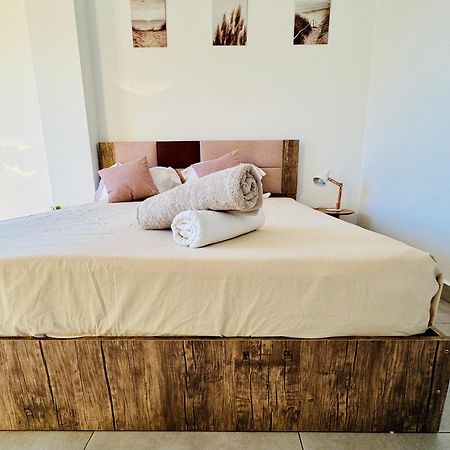 Modern Flat In Flic En Flac-Walk To The Beach Buitenkant foto