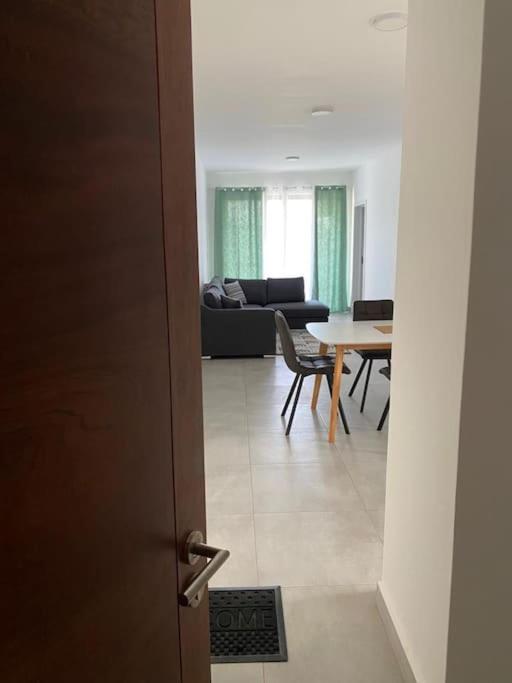 Modern Flat In Flic En Flac-Walk To The Beach Buitenkant foto