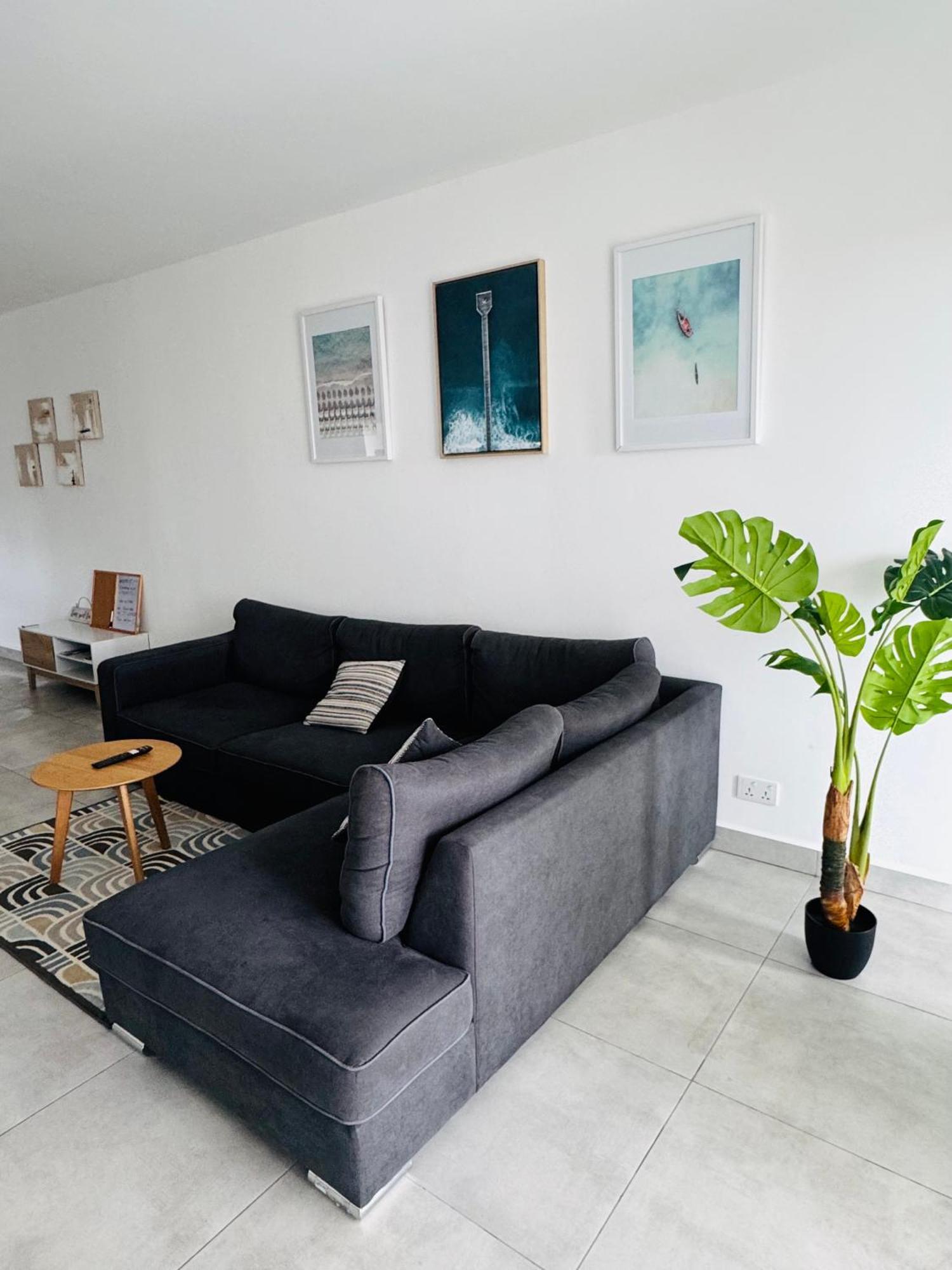 Modern Flat In Flic En Flac-Walk To The Beach Buitenkant foto