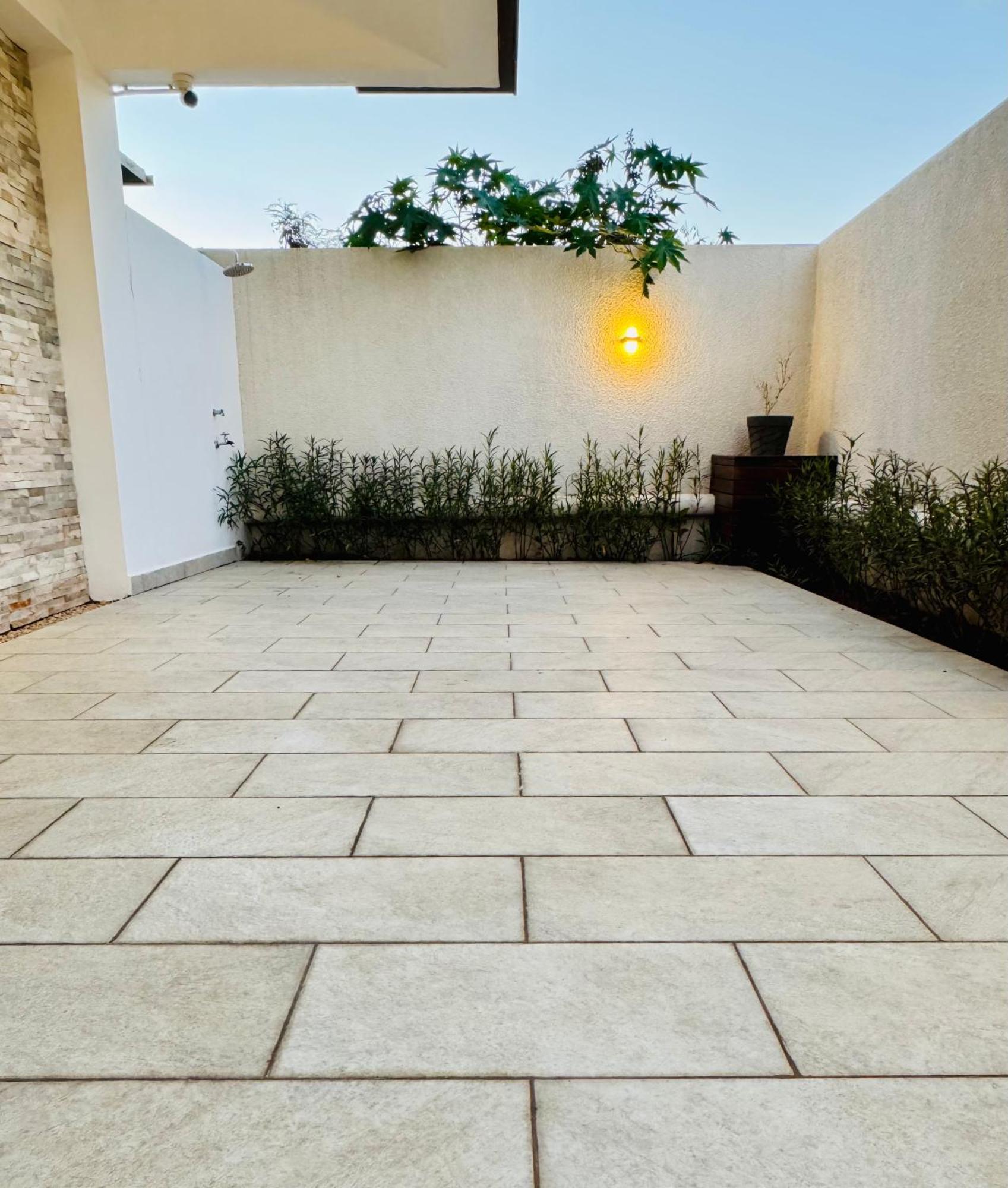 Modern Flat In Flic En Flac-Walk To The Beach Buitenkant foto